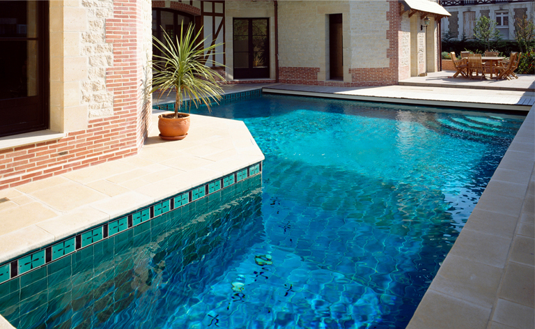 photo revêtement de piscine