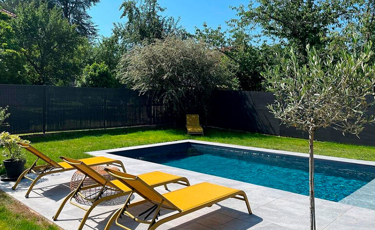 piscine béton liner gris anthracite